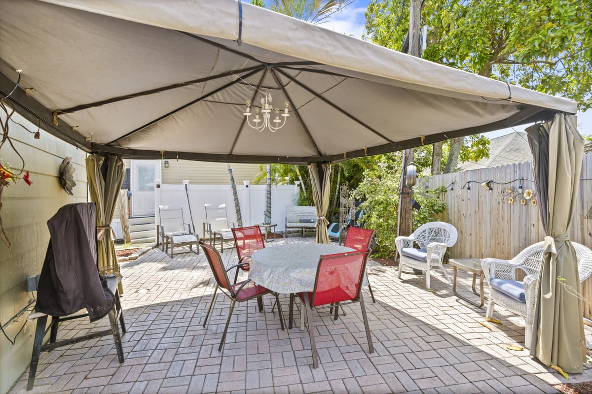 Sunset Dr, Delray, FL — photo 2 of 12