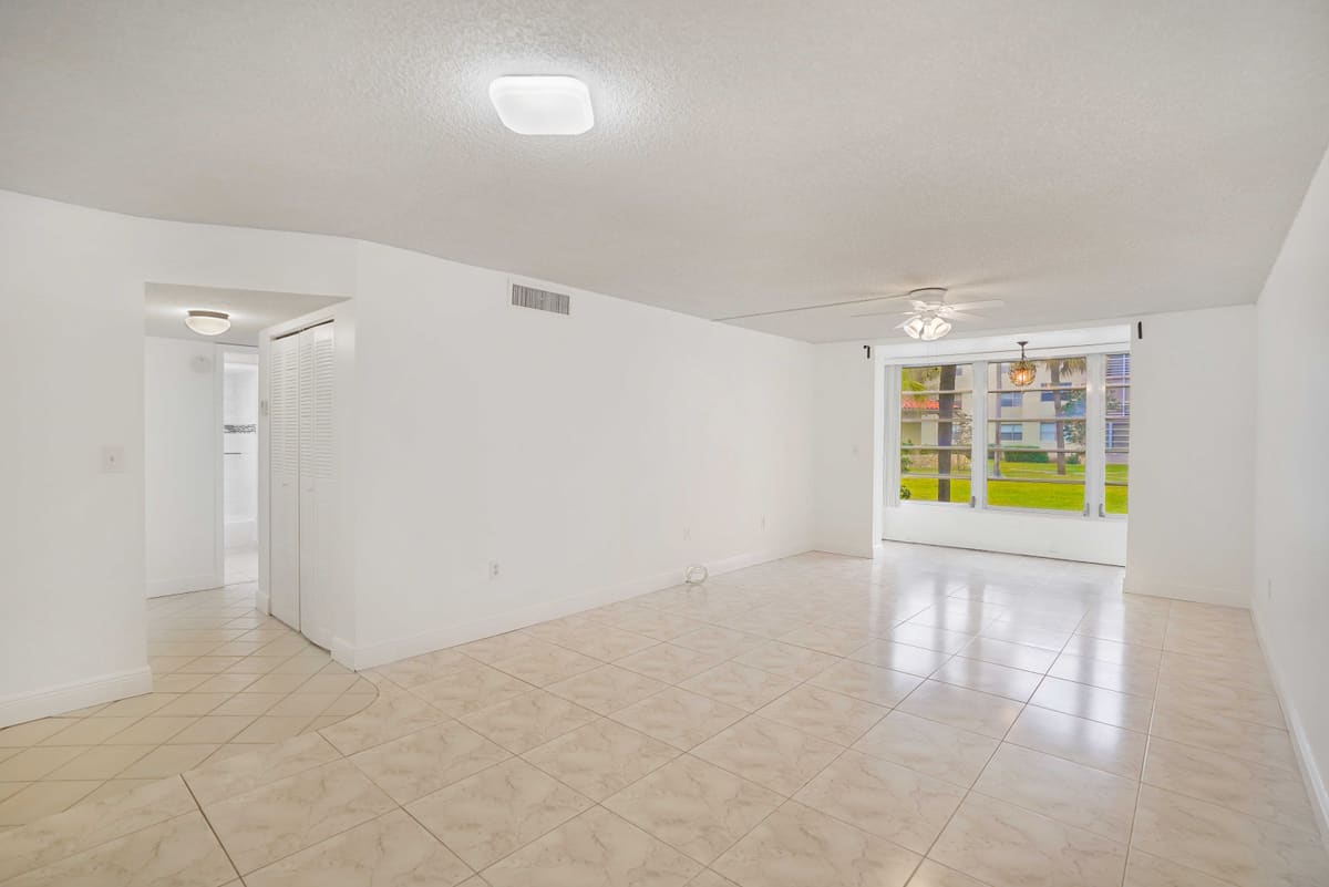 SW 81 Ave, North Lauderdale, FL — photo 7 of 13