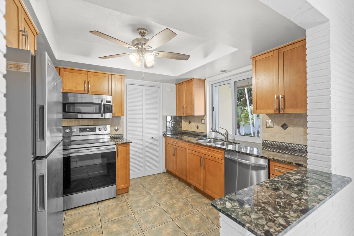 NE 58th St. Fort Lauderdale, FL — photo 19 of 33