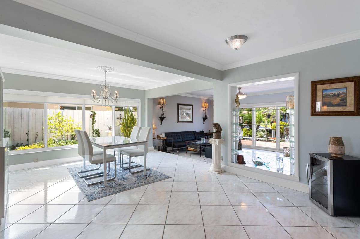 231 SE 9CT, Pompano Beach, FL — photo 10 of 12