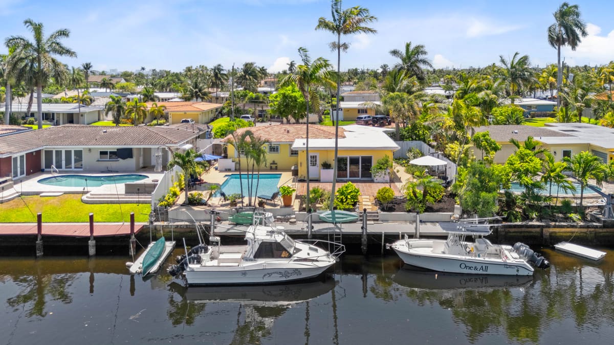 231 SE 9CT, Pompano Beach, FL — photo 2 of 12