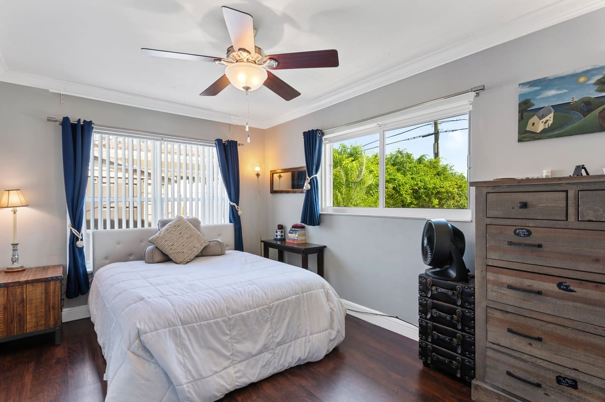 231 SE 9CT, Pompano Beach, FL — photo 6 of 12
