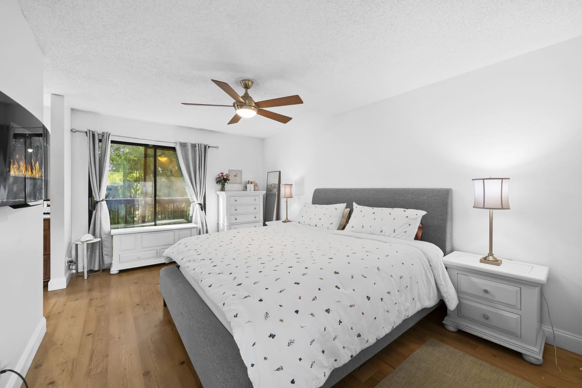 2559 NW 42nd Ave, Coconut Creek, FL 33066 — photo 8 of 24