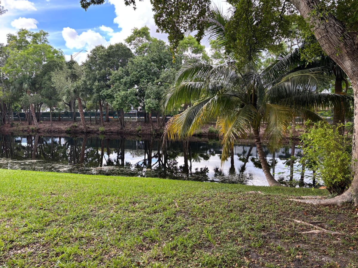 258 Durham G, Deerfield Beach, FL 33442 — photo 4 of 9