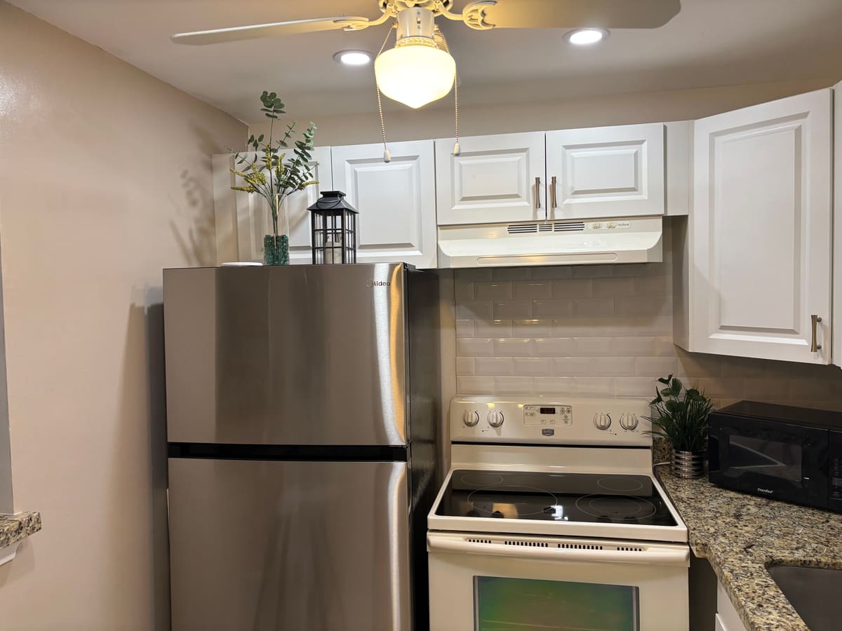 258 Durham G, Deerfield Beach, FL 33442 — photo 5 of 9