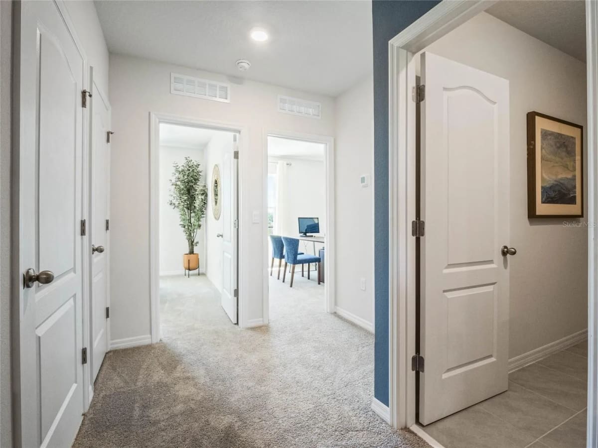 Silver Canoe Dr, Edgewater, FL — photo 8 of 9