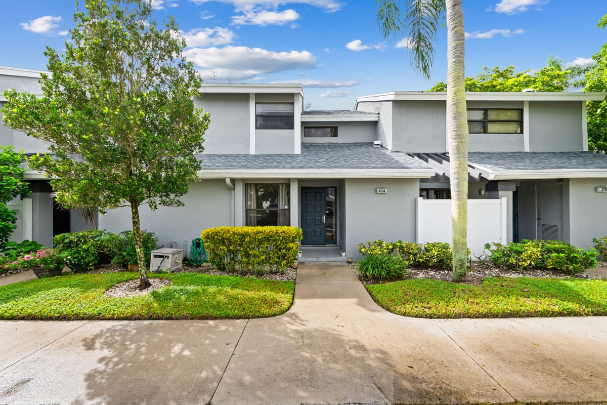 2739 NW 42nd Ave, Coconut Creek, FL — photo 1 of 16