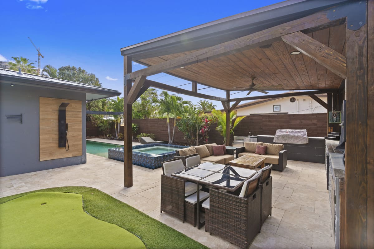 Oleander Way, Laderdale By The Sea, FL — photo 19 of 21