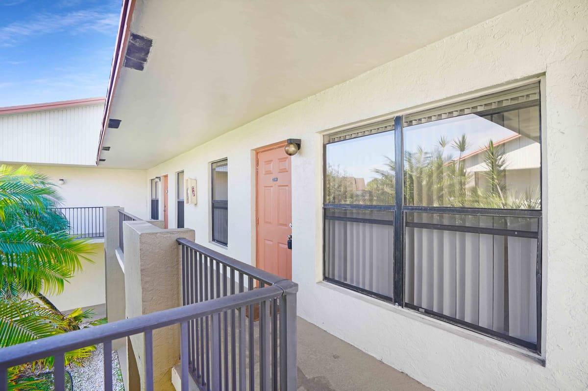 Courtyard Dr, Margate, FL — photo 3 of 14